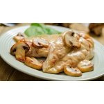 Pechuga Natada con salsa de champiñones